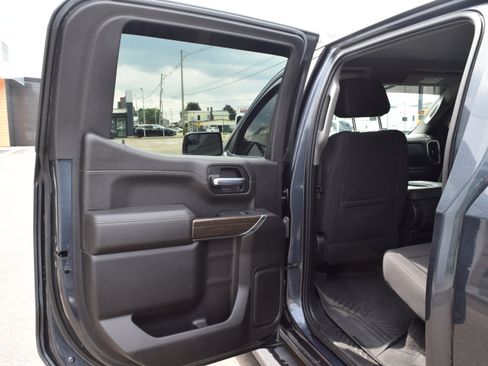 Used 2021 Chevrolet Silverado 1500 RST AWD/4WD image 9