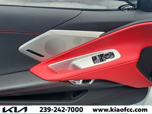 Used 2022 Chevrolet Corvette Stingray Preferred Cpe w/ Z51 Performance Package RWD image 15