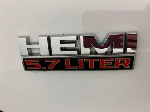 Used 2022 RAM 1500 Classic SLT w/ Electronics Group AWD/4WD image 34