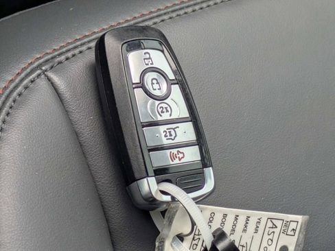 New 2025 Ford Explorer Active w/ Active Comfort Package image 29