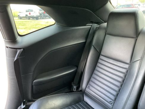Used 2014 Dodge Challenger R/T Plus RWD image 19