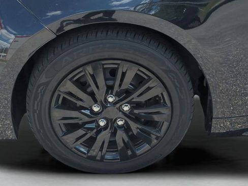 Used 2020 Toyota Corolla LE image 10