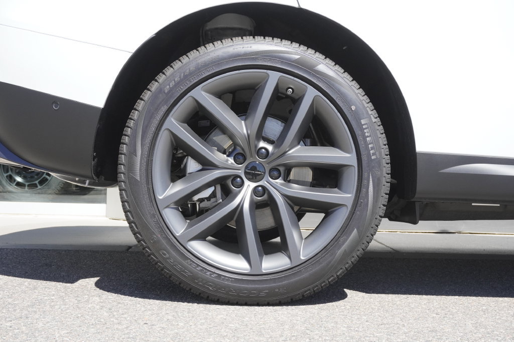 New 2026 Land Rover Range Rover Sport SE AWD/4WD image 34