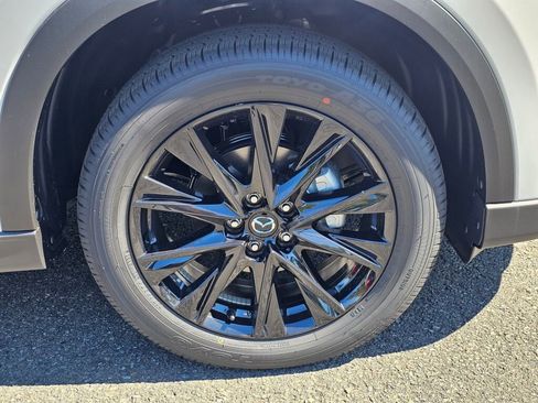 New 2025 MAZDA CX-5 Carbon Edition image 32