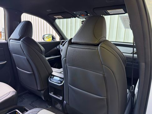 Used 2024 Lexus TX 500h AWD w/ Technology Package image 36