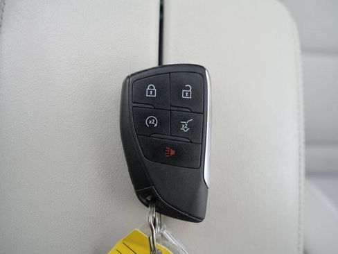 Used 2023 Buick Envision Preferred AWD/4WD image 39