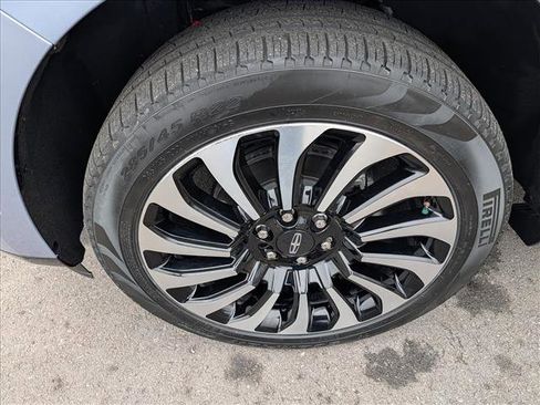 Certified 2023 Lincoln Navigator L Black Label image 9