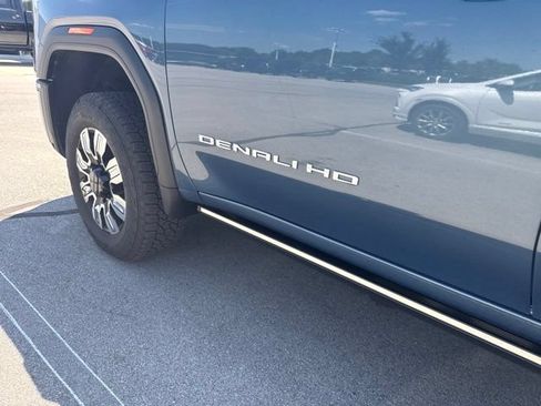 Used 2025 GMC Sierra 2500 Denali w/ Max Trailering Package AWD/4WD image 5