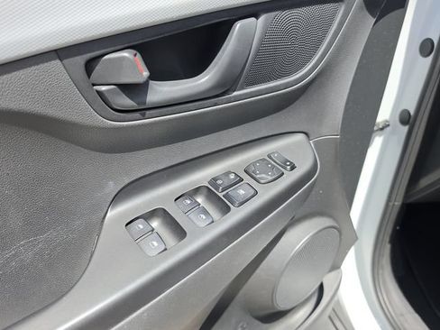Used 2020 Hyundai Kona SEL FWD image 14