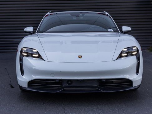 Certified 2023 Porsche Taycan image 7