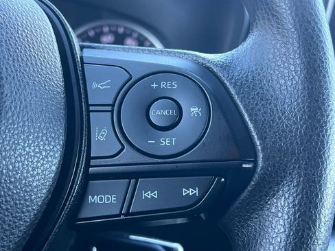 Certified 2022 Toyota RAV4 LE image 17