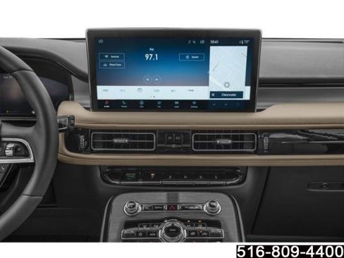 Used 2023 Lincoln Nautilus Reserve w/ Equipment Group 201A AWD/4WD image 11