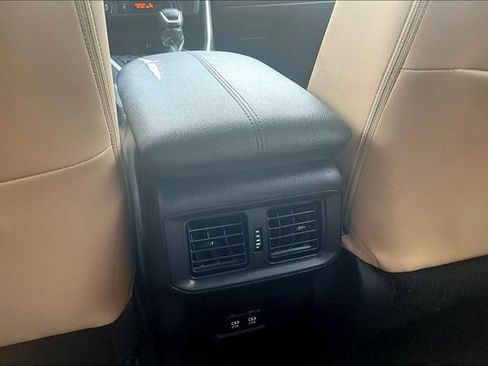 Used 2019 Toyota RAV4 XLE Premium w/ Cold Weather Package FWD image 10