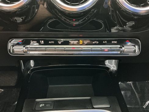 Used 2020 Mercedes-Benz A 220 4MATIC image 35