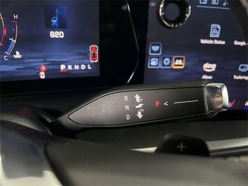 Certified 2025 Chevrolet Traverse LT image 16