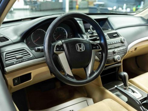Used 2012 Honda Accord LX image 10