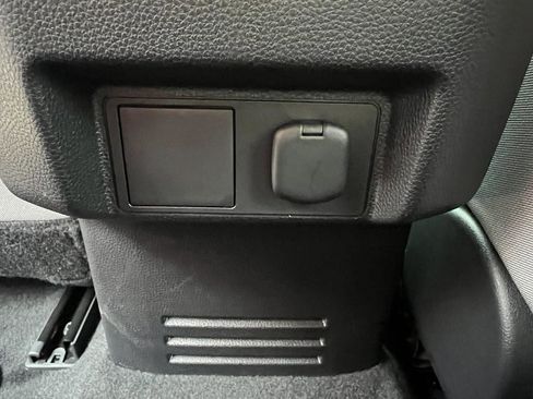 Used 2025 Toyota Tacoma SR5 image 12