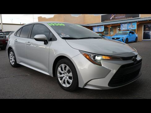 Used 2024 Toyota Corolla LE FWD image 1