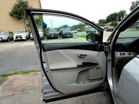 Used 2012 Toyota Venza Limited w/ Tow Pkg AWD/4WD image 27