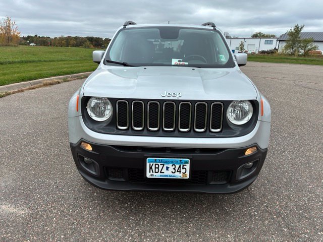 Used 2016 Jeep Renegade Latitude AWD/4WD image 2