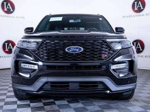 Used 2024 Ford Explorer ST w/ Equipment Group 401A AWD/4WD image 2