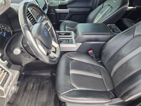 Used 2019 Ford F150 Platinum w/ Equipment Group 701A Luxury AWD/4WD image 13