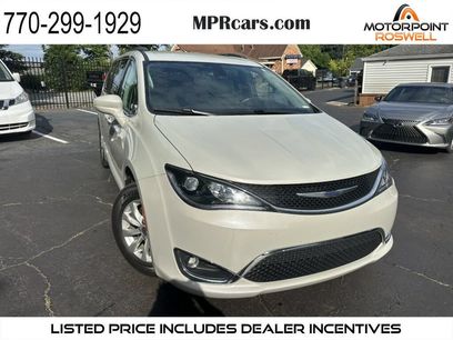 Used 2017 Chrysler Pacifica Touring-L