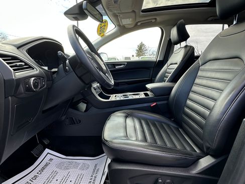 Used 2023 Ford Edge SEL w/ Convenience Package AWD/4WD image 9