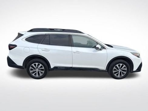 Used 2022 Subaru Outback Premium AWD/4WD image 8