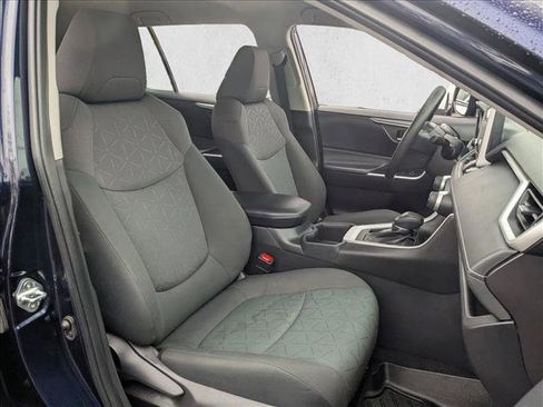 Used 2024 Toyota RAV4 XLE image 21