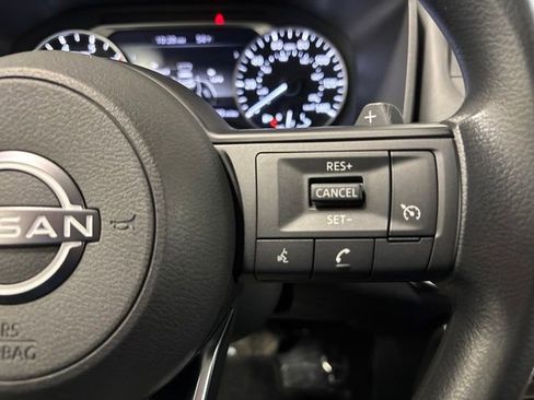 Used 2023 Nissan Rogue S AWD/4WD image 24