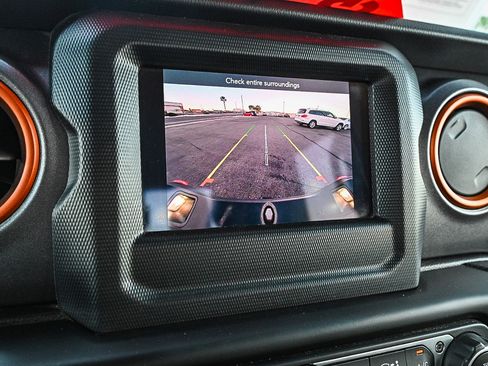 Used 2021 Jeep Gladiator Mojave image 25