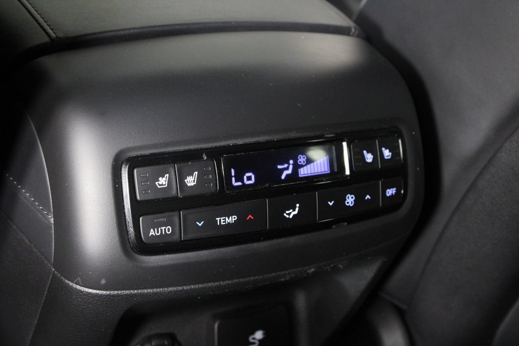 Certified 2024 Hyundai Palisade Calligraphy FWD image 24