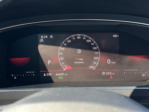 Used 2023 Volkswagen Tiguan SE R-Line image 26