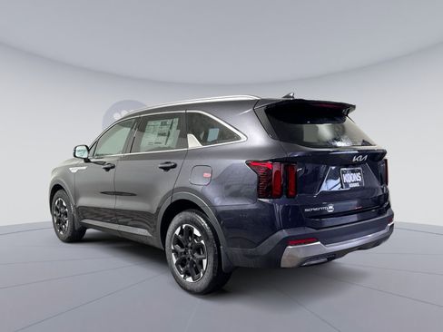 New 2026 Kia Sorento S w/ S Panoramic Sunroof Package image 4