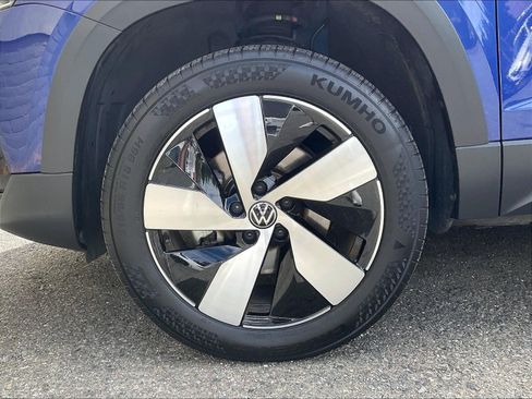Certified 2024 Volkswagen Taos S AWD/4WD image 7