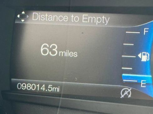 Used 2018 Ford Fusion SE w/ Fusion SE Technology Package image 14