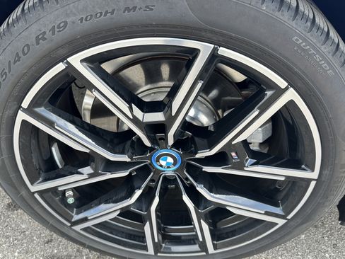 Used 2024 BMW i4 xDrive40i w/ M Sport Package image 14