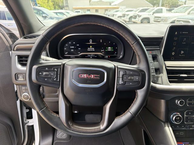 Used 2024 GMC Yukon AT4 w/ Technology Package AWD/4WD image 28