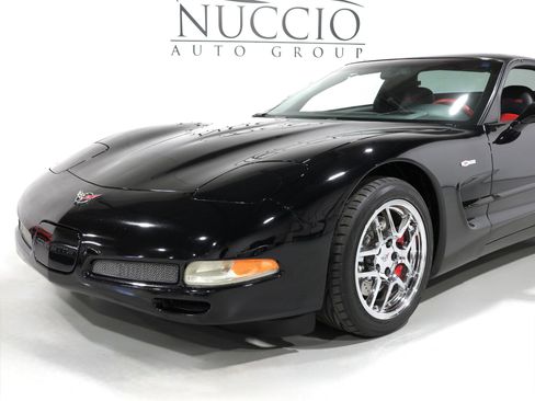 Used 2002 Chevrolet Corvette Z06 w/ Memory Pkg image 76
