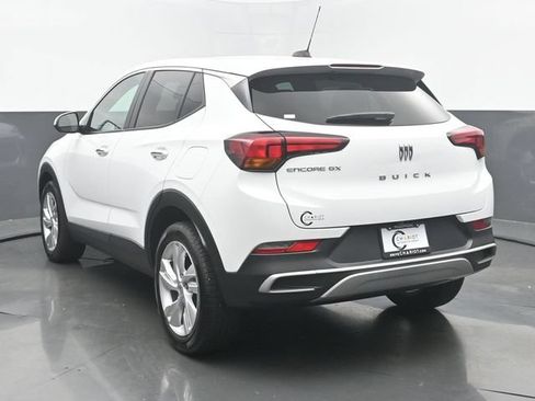 Used 2024 Buick Encore GX Preferred w/ Comfort Package FWD image 4