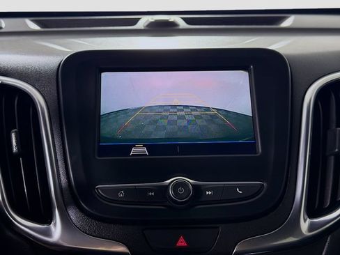 Used 2021 Chevrolet Equinox LT w/ Driver Convenience Package AWD/4WD image 18