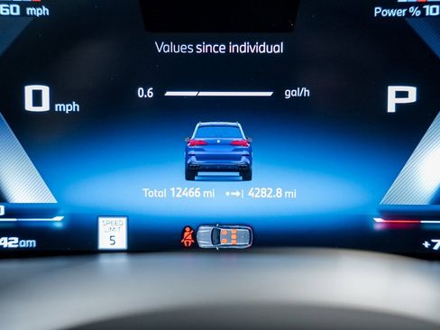 Used 2025 BMW X5 M60i w/ Climate Comfort Package image 52