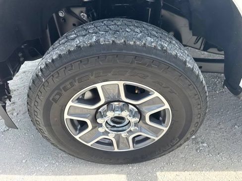 Used 2025 Ford F250 XLT w/ FX4 Off-Road Package AWD/4WD image 30