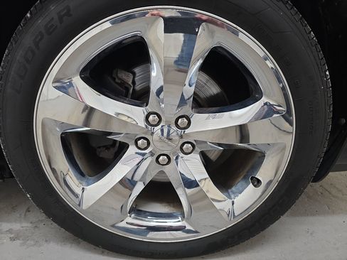 Used 2014 Dodge Challenger SXT Plus image 23