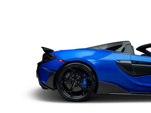 Used 2020 McLaren 600LT Spider RWD image 30