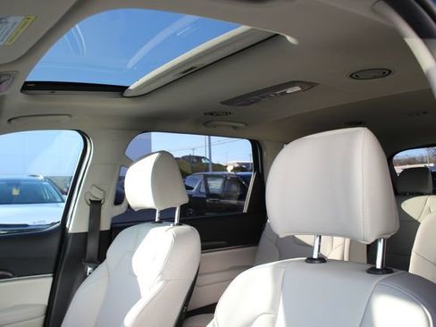 Used 2024 Kia Telluride S w/ S Sunroof Package image 23