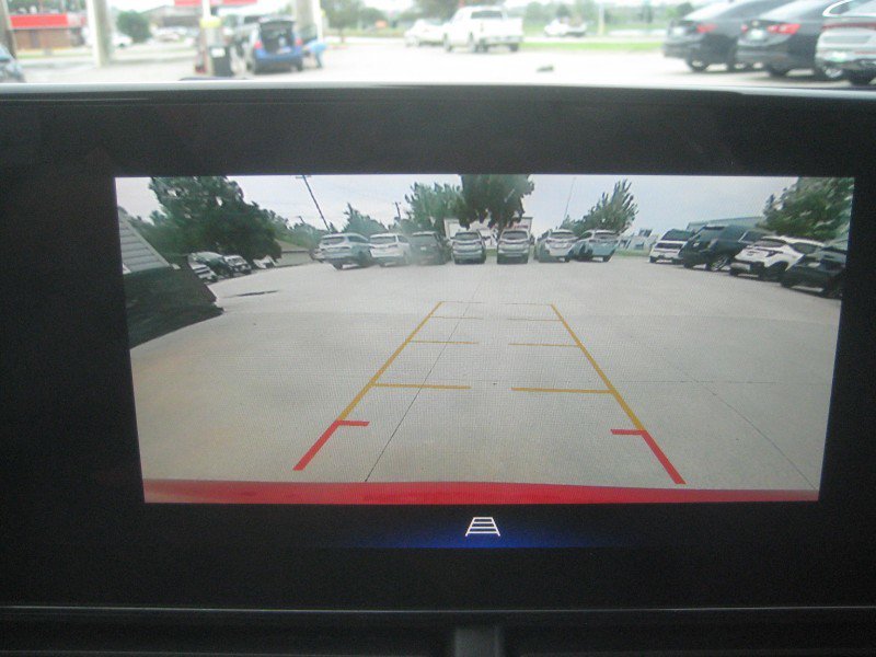 Used 2024 Chevrolet Trax LT w/ Driver Confidence Package FWD image 24