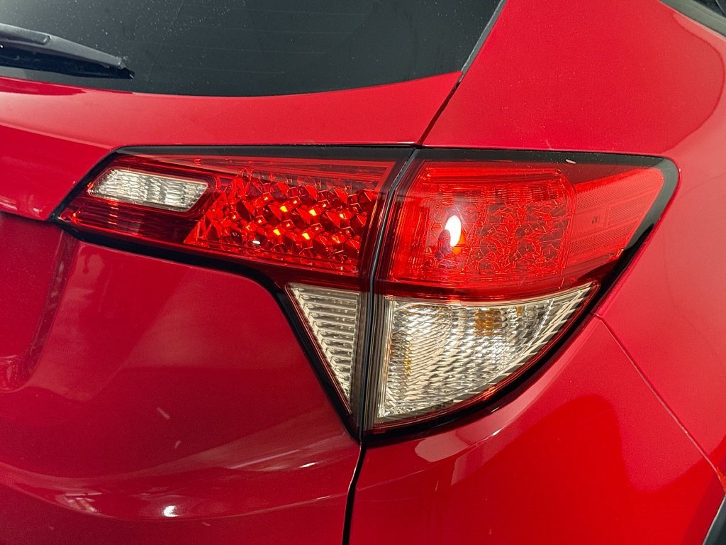 Used 2018 Honda HR-V EX image 29