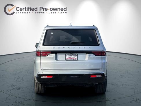 Used 2023 Jeep Wagoneer L 4WD w/ Premium Group I image 5